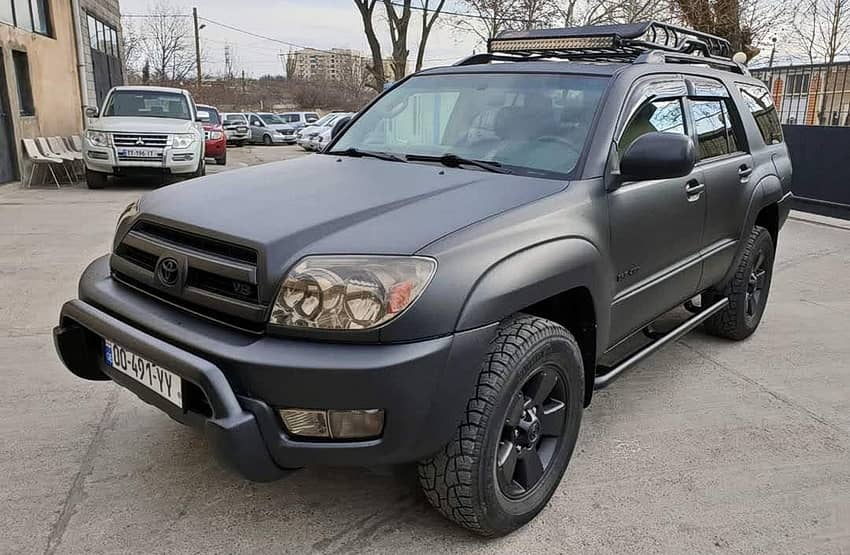 Toyota 4Runner front view